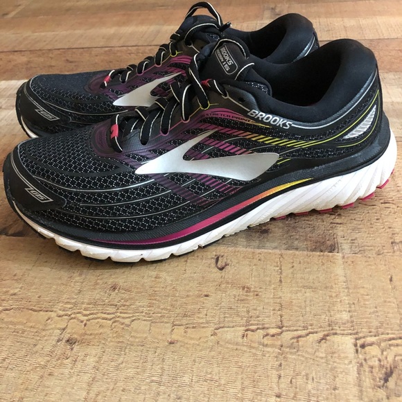 brooks shoes size 15